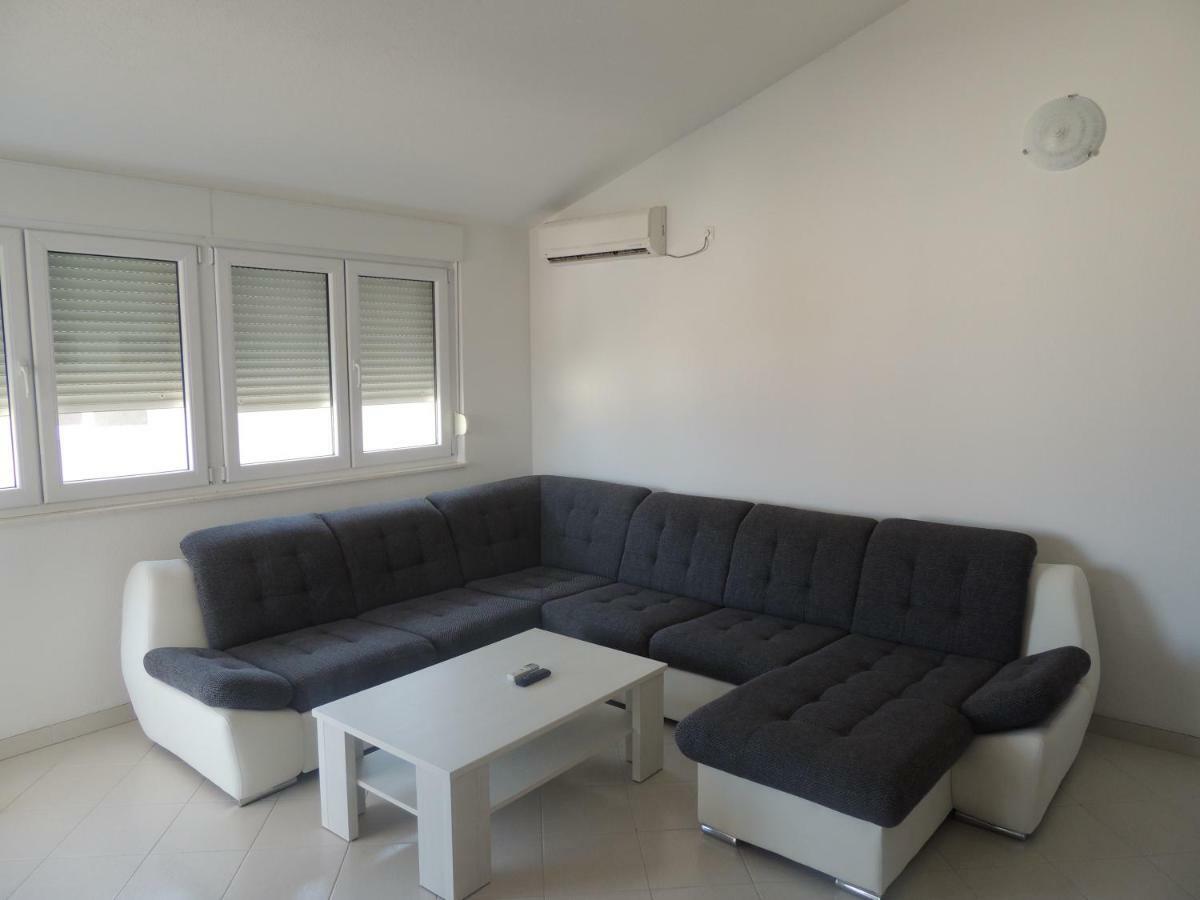 Apartments Naomi And Marsel トロギール エクステリア 写真